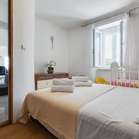 Apartment Sunny Eni