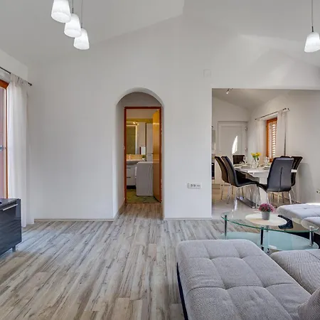 Appartement Sunny Eni *